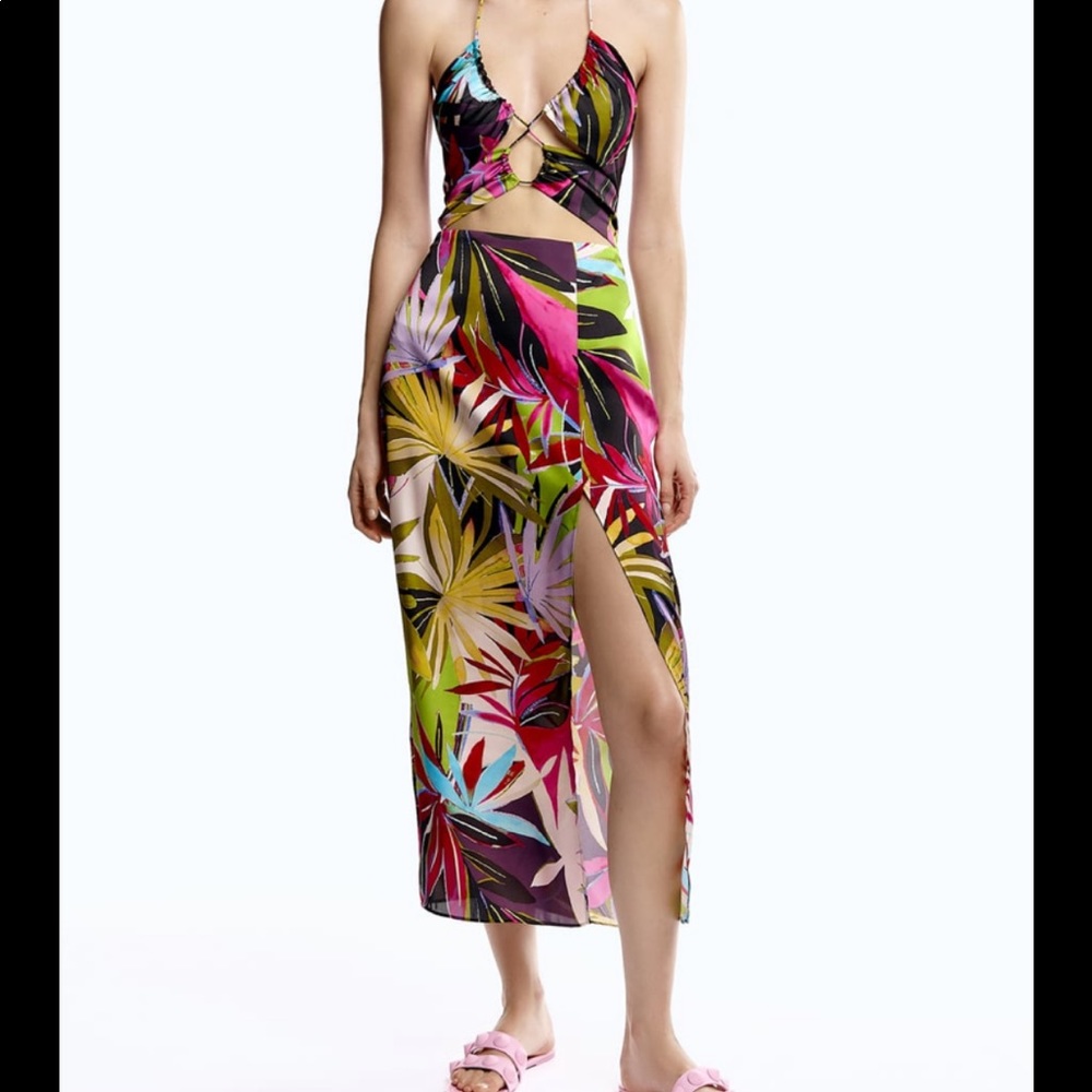Zara tropical print cut out dress 🤎
